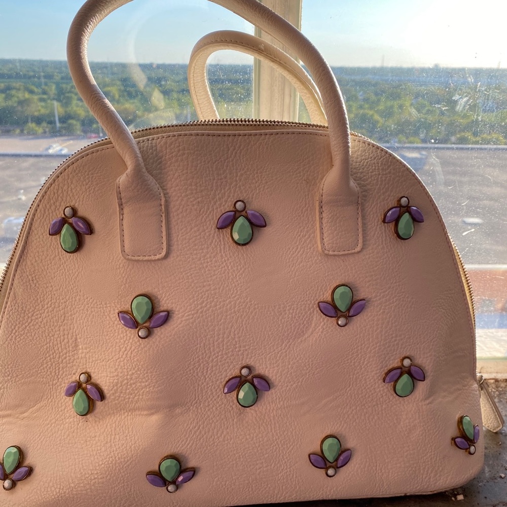WHITE DOME PURSE WITH JEWELED BEES